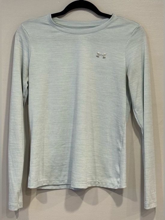 Under Armour Tops - Under Armour Heatgear Loose Long-Sleeve Crewneck Light Blue Top Women’s Small